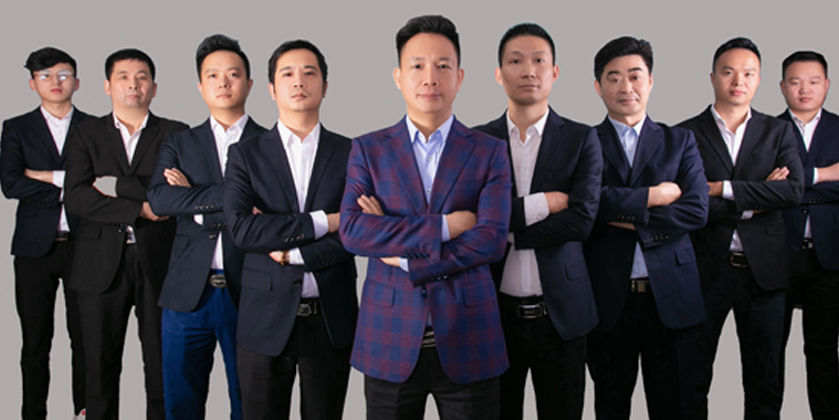 西裝定制哪家好，臻上西裝定制讓白領從此愛